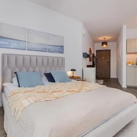 Slaska With Parking & Gym Business District By Renters Apartment Gdansk